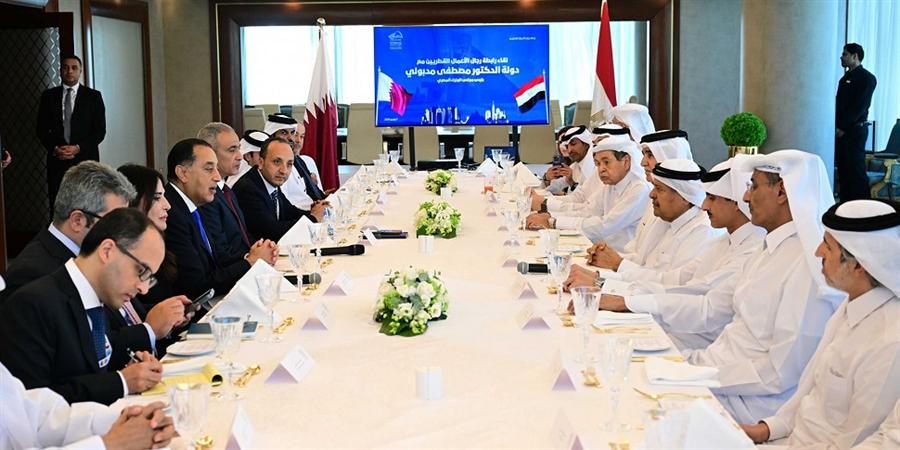 مدبولي يلتقي رابطة رجال الأعمال القطريين لبحث تعزيز الاستثمارات المشتركة
